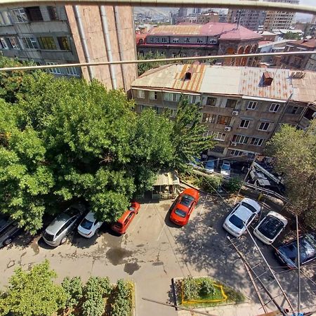Gevorg'S Appartment Yerevan Exterior photo